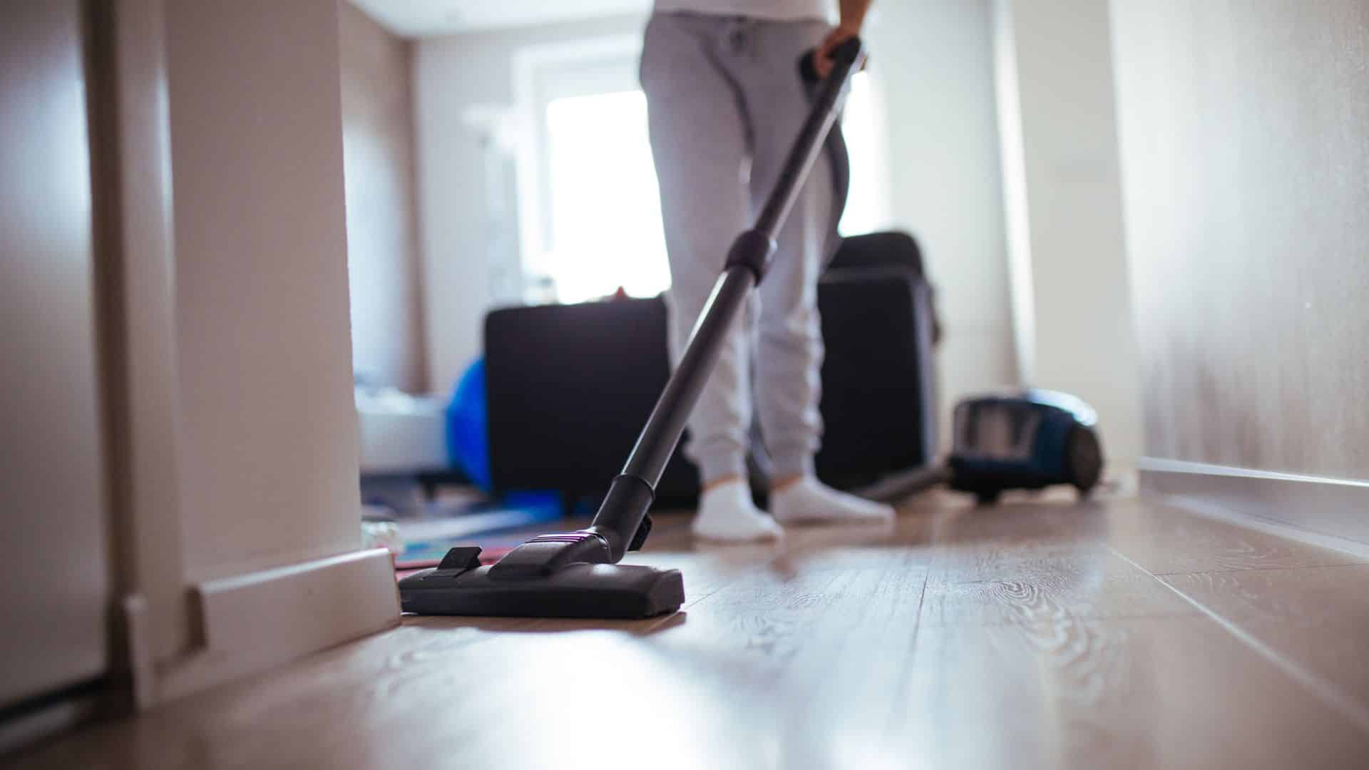 cleaning air bnb